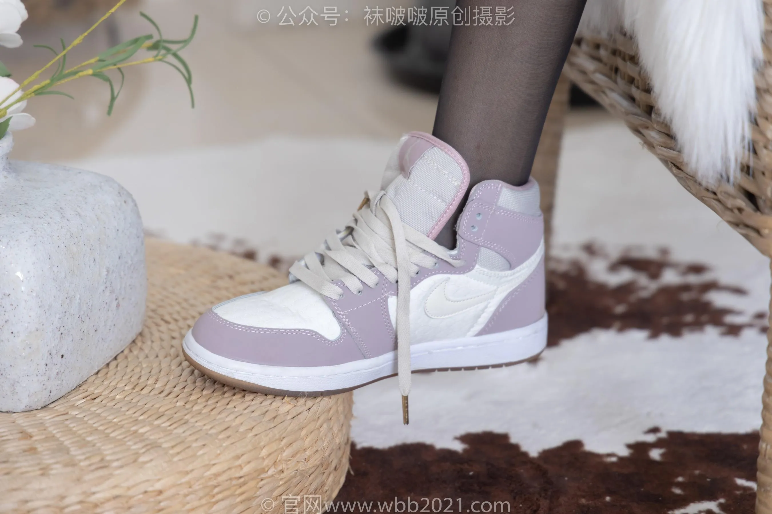 [BoBoSocks袜啵啵]NO.233 小甜豆-板鞋、黑丝 [89P]插图9